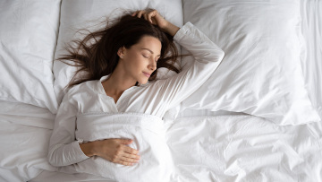 Τα οφέλη του μεσημεριανού ύπνου - Πώς μας κρατάει χαρούμενους και υγιείς