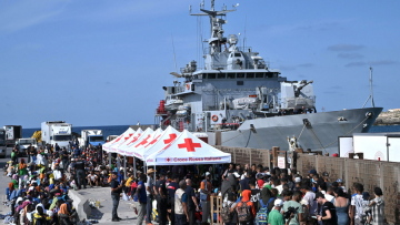 Γαλλία: Συνεδριάζει το υπ. Εσωτερικών για το ρεκόρ μεταναστευτικών ροών στη Λαμπεντούζα