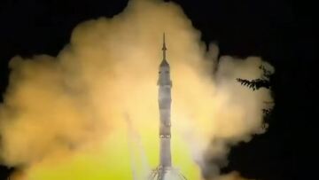 Εκτοξεύτηκε ο πύραυλος Σογιούζ που μεταφέρει δύο Ρώσους και μια Αμερικανίδα στον Διεθνή Διαστημικό Σταθμό - Βίντεο