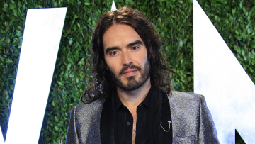 Ράσελ Μπραντ: Κατηγορείται  από τέσσερις γυναίκες για σεξουαλικές επιθέσεις - «Ήμουν πολυγαμικός, αλλά συναινετικά» 