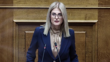 ΣΥΡΙΖΑ: «Ατυχείς οι δηλώσεις Αχτσιόγλου για θολά νερά» είπε η στενή συνεργάτιδα του Κασσελάκη, Δώρα Αυγέρη