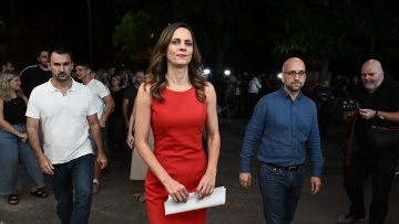 Έφη Αχτσιόγλου: Ο Κασσελάκης λέει θα τα αλλάξουμε όλα, τι εννοεί; Δεν μπορούμε να μένουμε στα συνθήματα