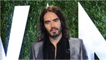 Ράσελ Μπραντ: Διάλεγε γυναίκες από το κοινό και η παραγωγή ζητούσε τα τηλέφωνά τους