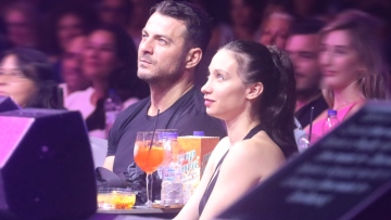 Αγγελόπουλος-Βαμβακούση: Η αναγγελία του γάμου τους και η φωτογραφία τους στο ηλιοβασίλεμα