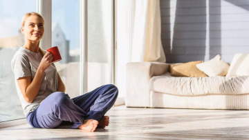 Πέντε αρωματικά βότανα που καταπολεμούν το φούσκωμα και «ρίχνουν» την κοιλιά