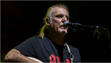 Φίλιππος Πλιάτσικας: Αποκάλυψε ότι παντρεύτηκε τη σύντροφό του