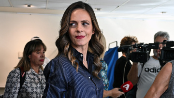 Αχτσιόγλου: Ο Κασσελάκης έχει άγνοια σε κρίσιμα εθνικά θέματα, να ανακαλέσει