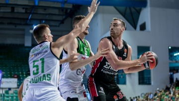 Ολυμπιακός: Σε ένα φιλικό... θρίλερ επικράτησε της Ζάλγκιρις με 75-72 στην Κύπρο - Δείτε βίντεο