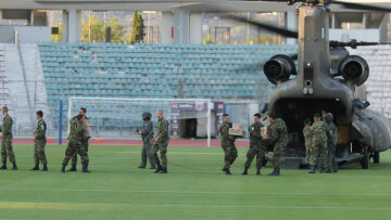 Θεσσαλία: Ελικόπτερα, κομάντο της Ζ΄ΜΑΚ και λέμβους στέλνει ο Στρατός ενόψει της κακοκαιρίας