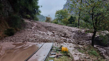 Οδοντωτός: Διακοπή των δρομολογίων λόγω κατολίσθησης