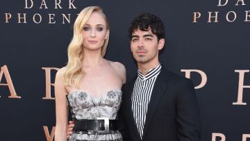 Σόφι Τέρνερ - Τζο Τζόνας: Συμφώνησαν να παραμείνουν τα παιδιά τους στη Νέα Υόρκη