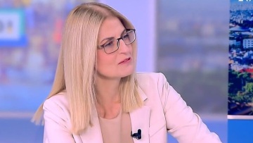 ΣΥΡΙΖΑ - Αυγέρη: Ο Νίκος Φίλης έπρεπε να είναι ο σοφός Νέστωρ της πολιτικής