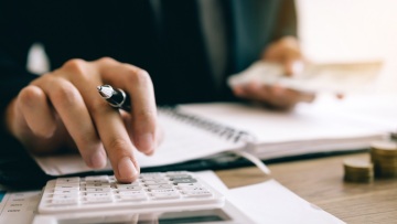 Επιδόματα με… ταυτότητα: Ποιος παίρνει τι σε νέο ψηφιακό φάκελο, «κόφτες» για όσους δεν δικαιούνται ενισχύσεις
