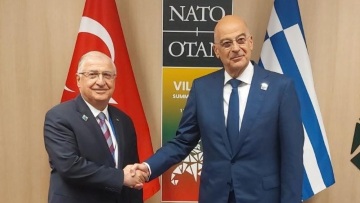 Γιασάρ Γκιουλέρ: Κάνουμε το καλύτερο για να διατηρήσουμε τη θετική ατμόσφαιρα με την Ελλάδα  - Ο Δένδιας θέλει να έρθει στην Τουρκία