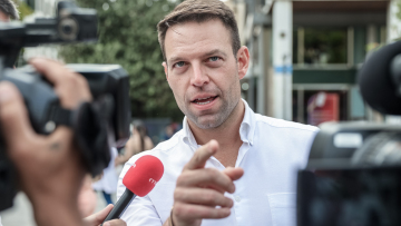 Κασσελάκης: Μετωπική με τη ΝΔ, ελιγμοί μετά το by pass της «Ομπρέλας»