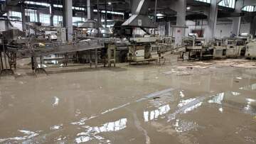 Λάρισα: Απειλή ανεργίας για 650 εργαζόμενους σε πλημμυρισμένο εργοστάσιο