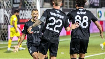 Stoiximan Super League 1, ΟΦΗ-ΑΕΚ 2-0: Την... κλείδωσε στο «Γεντί Κουλέ» - Δείτε τα γκολ