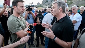 ΣΥΡΙΖΑ: Ο Κασσελάκης είδε τον Γκλέτσο στον Δομοκό - Βίντεο και φωτογραφίες