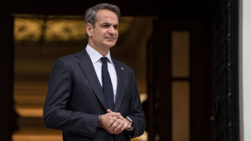 Στρατηγική γαλάζιας συσπείρωσης πριν τις αυτοδιοικητικές κάλπες - Οι τελευταίες περιοδείες Μητσοτάκη