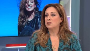 Ευαγγελία Μουμούρη: «Όταν είδα πρώτη φορά τον εαυτό μου στην τηλεόραση, ανέβασα πυρετό»