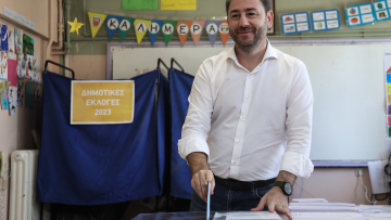 Αυτοδιοικητικές εκλογές: Το ΠΑΣΟΚ κάνει «ταμείο» - Η «πράσινη» στρατηγική για τον β΄γύρο και το «προσκλητήριο» Κασσελάκη