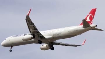 Κύπρος: Αεροσκάφος της Turkish Airlines απογειώθηκε από το παράνομο αεροδρόμιο της Τύμπου και πέταξε πάνω από τη Λευκωσία