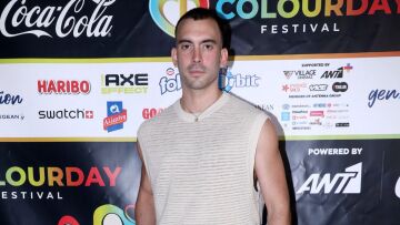 Ιάσονας Μανδηλάς: Θυμάμαι το πρώτο μου φιλί με αγόρι