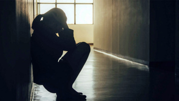 Κύκλωμα μαστροπείας: Συνελήφθησαν 26χρονη μαστροπός και 64χρονος πελάτης για το κύκλωμα με τις ανήλικες