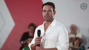 Κασσελάκης από Κερατσίνι: Δώστε μου λίγους μήνες και θα γίνω ξεφτέρι