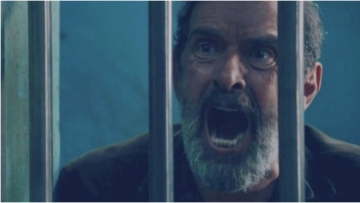 Το Ναυάγιο: Ξεκίνησε η βύθιση του πλοίου - Πώς αντέδρασαν οι θαυμαστές της σειράς στο Τwitter