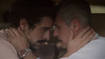 Μάριος Αθανασίου: Το Twitter τον «χειροκρότησε» για το γκέι φιλί στη σειρά «Ο Πρώτος από εμάς»