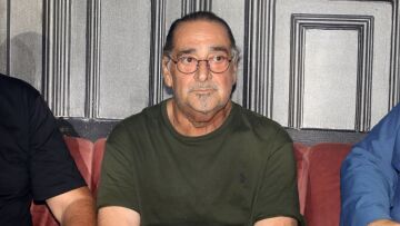 Βασίλης Καρράς: Ενοχλημένη η οικογένειά του για τα δημοσιεύματα σχετικά με την επιδείνωση της κατάστασης της υγείας του