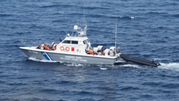 Λιμενικό: Διασώθηκαν 30 παράνομοι μετανάστες σε Κάλυμνο και Ρόδο - Συνελήφθη διακινητής
