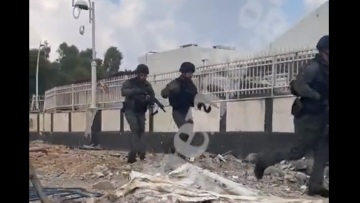 Πόλεμος στο Ισραήλ - Βίντεο: Στρατιώτες αναζητούν τρομοκράτες της Χαμάς μέσα στα συντρίμμια της Σντερότ