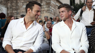 Ο Κασσελάκης παντρεύεται την Πέμπτη τον Τάιλερ στη Νέα Υόρκη, το ανακοίνωσε στην Πολιτική Γραμματεία του ΣΥΡΙΖΑ