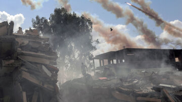 Λωρίδα της Γάζας: Έτοιμο για εισβολή το Ισραήλ, παγκόσμιος συναγερμός με «βροχή» ταξιδιωτικών οδηγιών