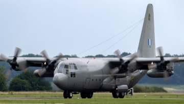 Κυβερνητικός εκπρόσωπος: Συμμαχικά μεταγωγικά C -130 και όχι μαχητικά  σταθμεύουν στην Ελευσίνα