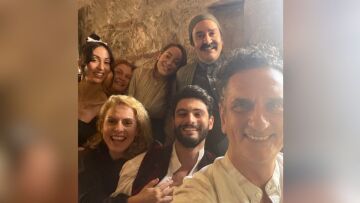 Η Μάγισσα: Η φωτογραφία του Νίκου Ψαρρά από τα γυρίσματα της σειράς