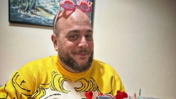 Φάνης Λαμπρόπουλος: Όλα τα μωρά μου μοιάζουν γιατί είναι καραφλά, είπε μετά τη γέννηση του δεύτερου παιδιού του