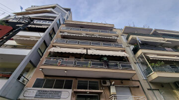 Θεσσαλονίκη: «Μπορεί να ήταν άρρωστη αλλά είχε όρεξη για ζωή», λένε γείτονες της 42χρονης που δολοφονήθηκε από τον πατέρα της