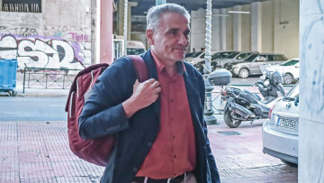 Τσακαλώτος: Η πλειοψηφία έχει χάψει το επιχείρημα Κασσελάκη για λαμπερά πρόσωπα - Η ηγετική του ομάδα τραυμάτισε τον ΣΥΡΙΖΑ (Όλη η συνέντευξη)