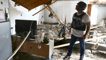 Πόλεμος στο Ισραήλ: Επίθεση στο κιμπούτς του Κισουφίμ ενώ ήταν μέσα οι απεσταλμένοι του protothema.gr – Δείτε βίντεο