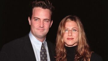 Τζένιφερ Άνιστον: Τα δάκρυά της σε συνέντευξη που μιλούσε για τον Μάθιου Πέρι και τις εξαρτήσεις του