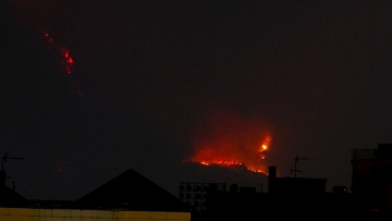 Φωτιά στην Κάρυστο: Χωρίς ενεργό μέτωπο - Κάηκαν στάβλοι και κτηνοτροφικές εγκαταστάσεις