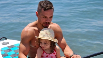 Λευτέρης Πετρούνιας: Η ανάρτηση για την κόρη του - «Ήρθε στη ζωή μου την πιο δύσκολη στιγμή»