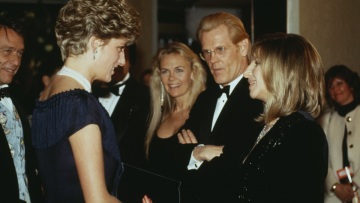 Μπάρμπαρα Στρέιζαντ: Όταν η πριγκίπισσα Νταϊάνα την έσωσε από μια αμήχανη στιγμή