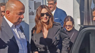 Μόνικα Μπελούτσι: Βγήκε για φαγητό με τον δήμαρχο Θεσσαλονίκης Κωνσταντίνο Ζέρβα - Δείτε εικόνες και βίντεο