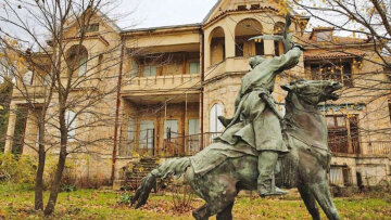 Τατόι: Αυτά είναι τα πολύτιμα αντικείμενα που βρέθηκαν στο πρώην βασιλικό κτήμα - Δείτε βίντεο