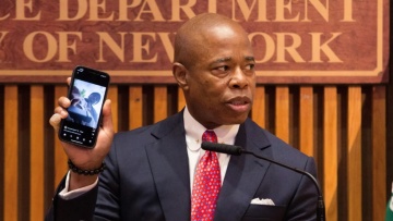 Νέα Υόρκη: Καταγγελία σε βάρος του δημάρχου Έρικ Ανταμς για σεξουαλική επίθεση