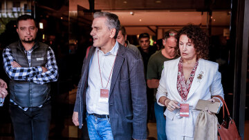 Αποχώρησε από τον ΣΥΡΙΖΑ η Ομπρέλα του Τσακαλώτου - «Παράθυρο» για νέο κόμμα